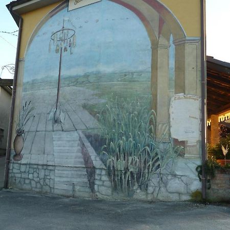 Agriturismo San Martino Castiglione Tinella Exterior photo