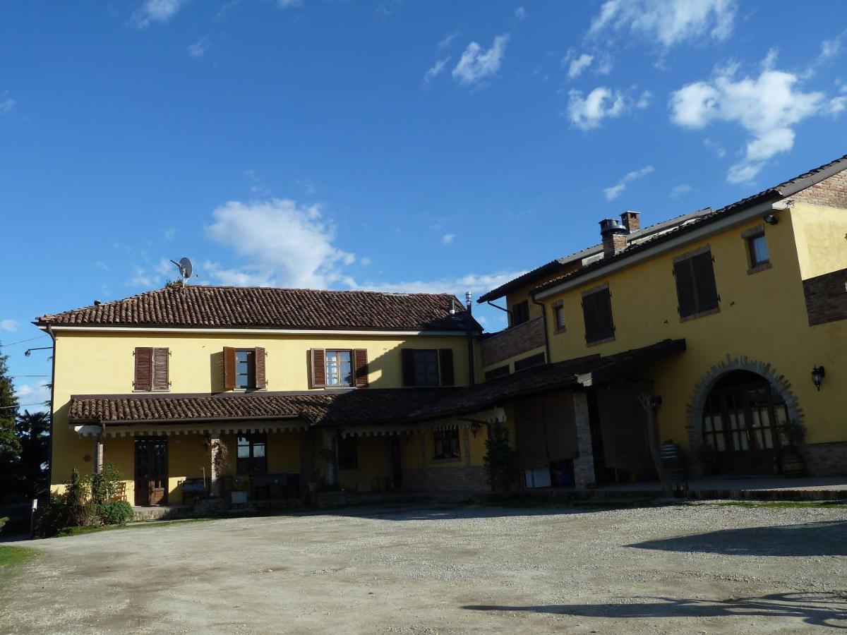 Agriturismo San Martino Castiglione Tinella Exterior photo